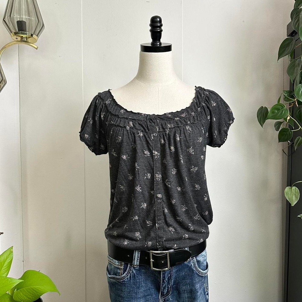 American Eagle Grey Floral Babydoll Cottagecore Top Capped Sleeve Medium